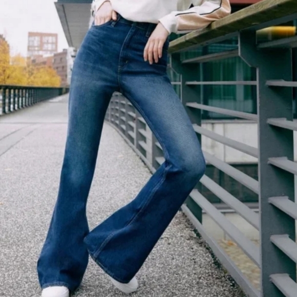 Levi's Denim - Levi's High Waisted 70's Flare Jeans